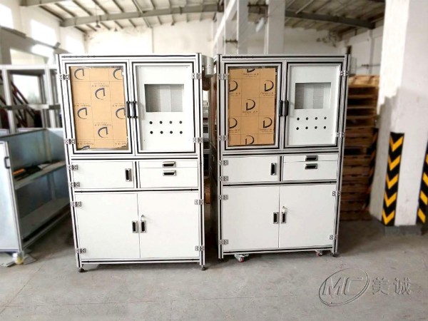 鋁型材工具柜是如何生產(chǎn)定制的？
